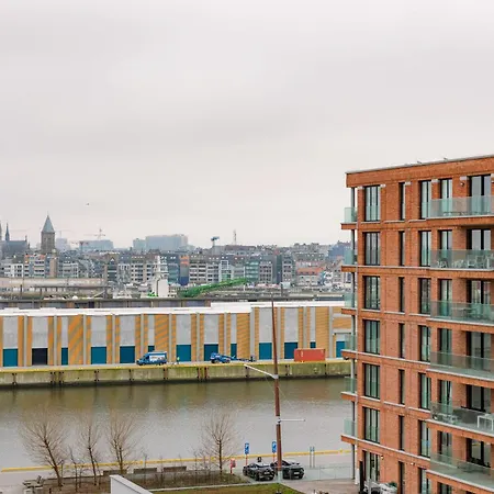 Huswell - Your Perfect Coastal Escape With Swimming Pool Lägenhet Oostende